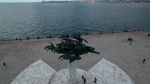 Izmir-Square-Drone,-City-square-by-from-drone