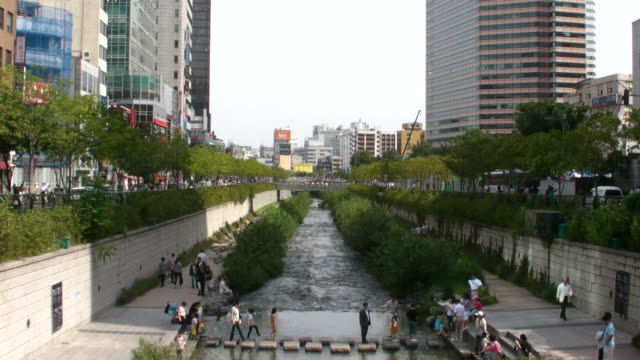 Korea,-kleine-Brücke-Seoul-Stadt
