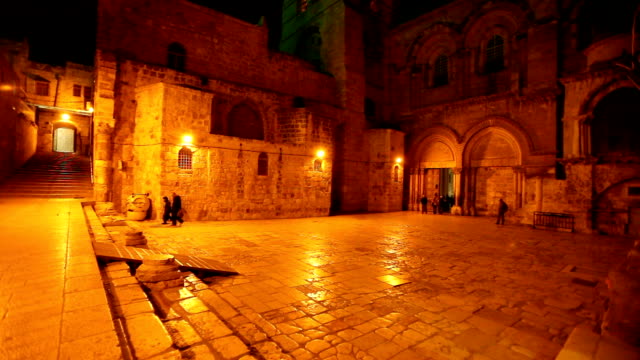 Iglesia-del-sepulcro-santo-en-la-noche,-Jerusalén,-Israel