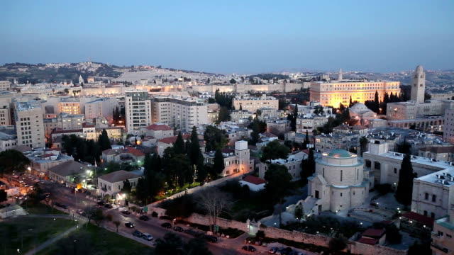 La-noche,-vista-aérea-con-la-antigua-muralla-de-la-ciudad,-Jerusalén,-Israel