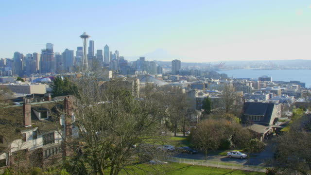 Landscape-of-Seattle-and-Sapce-Needle