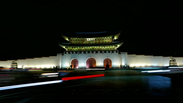 Corea-del-Sur-Seúl-ciudad-templo-tráfico-noche-lapso