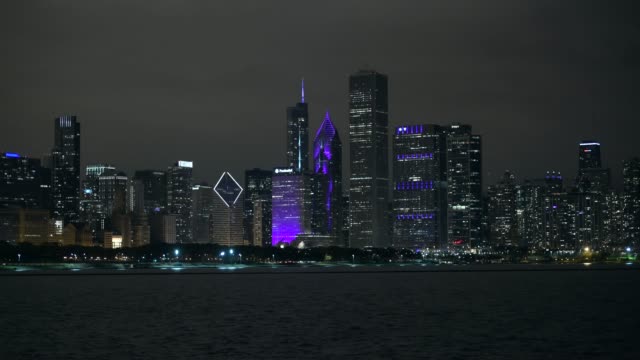 Chicago-City-Skyline-and-Waterfront-During-Evening-Hours.-November-29th,-2017.-Chicago,-Illinois,-United-States-of-America.