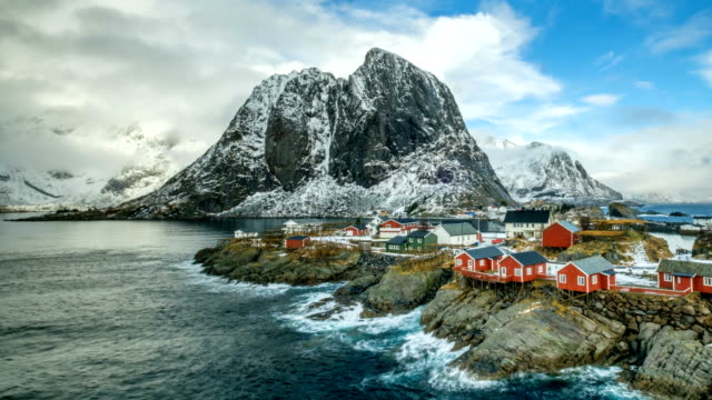 Hamnoy-Dorf-auf-Lofoten-Inseln,-Norwegen-timelapse