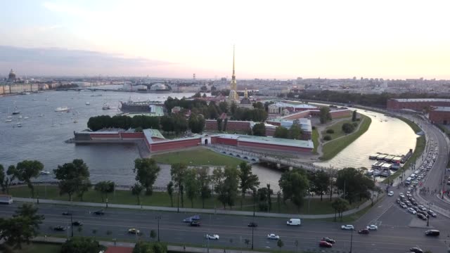 Vista-aérea-de-la-ciudad-de-San-Petersburgo,-Peter-y-Paul-Fortress.