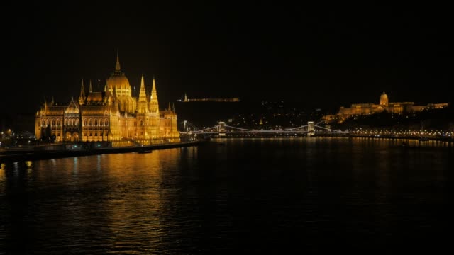 Parliament-building-in-Hungary-located-in-Budapest-night-4K