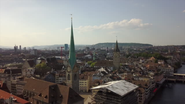 Sonntags-zurich-Innenstadt-berühmtes-Quadrat-Luftpanorama-4k-Schweiz