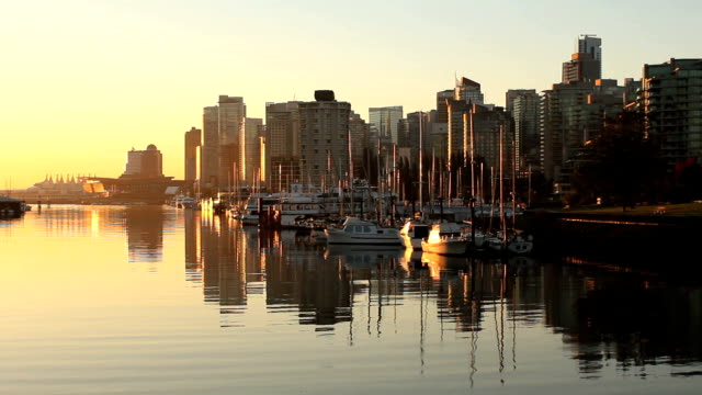 Sunrise-Vancouver,-Coal-Harbour-Reflektionen