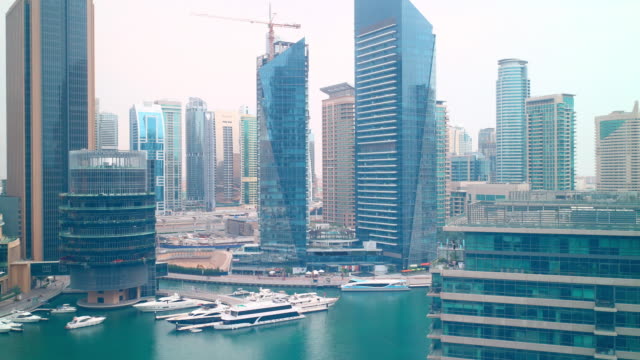 dubai-marina-yacht-dock-day-time-lapse