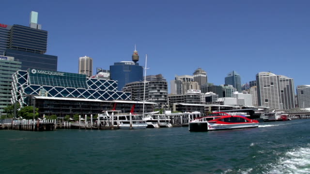 Red-ferry-leaving-Darling-Harbour-filmed-from-a-ferry
