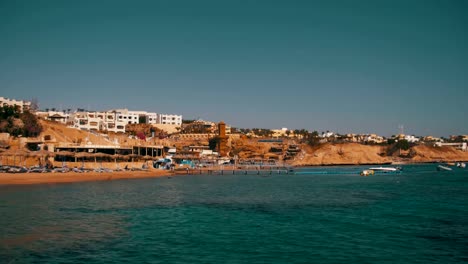 Playa-en-Egipto.-Resort-Costa-del-mar-rojo