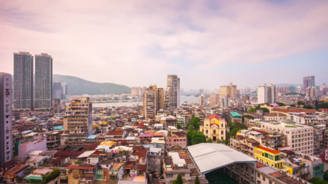 China-Sonne-Licht-Macau-Stadtleben-Block-auf-dem-Dach-Panorama-4k-Zeitraffer