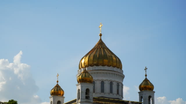 Moskau:-Kathedrale-von-Christus-der-Erlöser-Ansicht-vom-Fluss