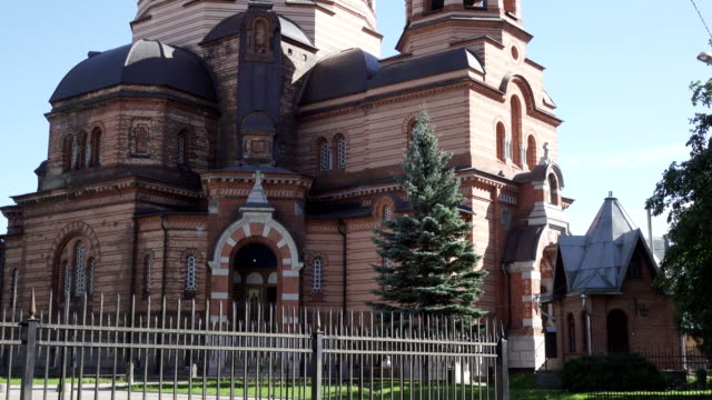 Die-Narva-Kathedrale-der-Auferstehung-Christi-(Kathedrale-der-nationalen-Wiedergeburt-Hristovy)---der-Tempel-der-estnischen-orthodoxen-Kirche-des-Moskauer-Patriarchats-in-der-Stadt-Narva.-Estland.
