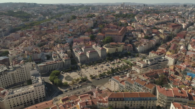 Portugal-sonnigen-Tag-Lissabon-Stadtbild-aerial-Panorama-4k