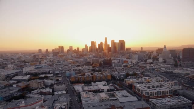 Beautiful-aerial-view-towards-Downtown-Los-Angeles-during-the-sunset