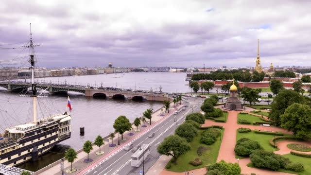 time-lapse-photography-of-Saint-Petersburg,-sights-of-the-city