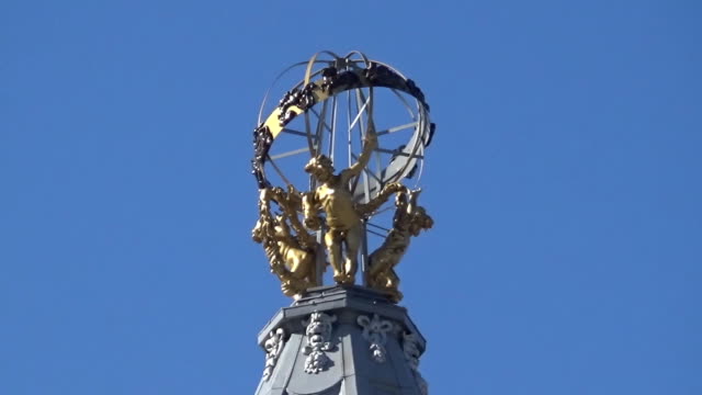 top-of-Monument-of-Victory-in-Berlin