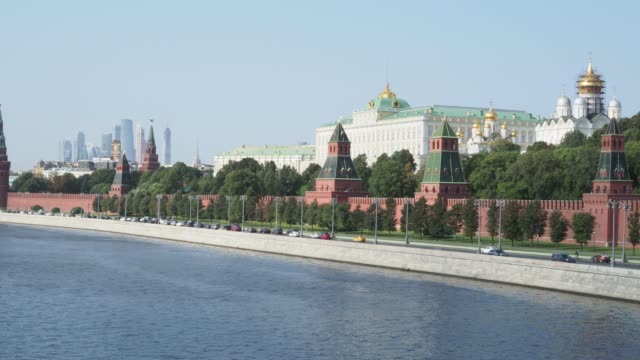 Ansicht-des-Kreml-Ufer-der-Moskwa-in-Moskau-im-september