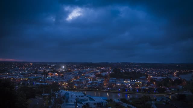 Evening-in-Whanganui-New-Zealand