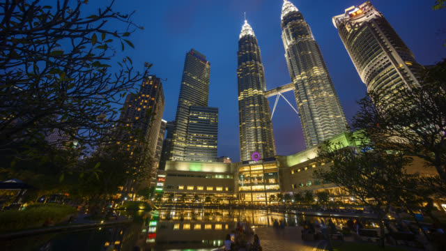 sunset-day-to-night-at-Kuala-Lumpur-city-skyline.