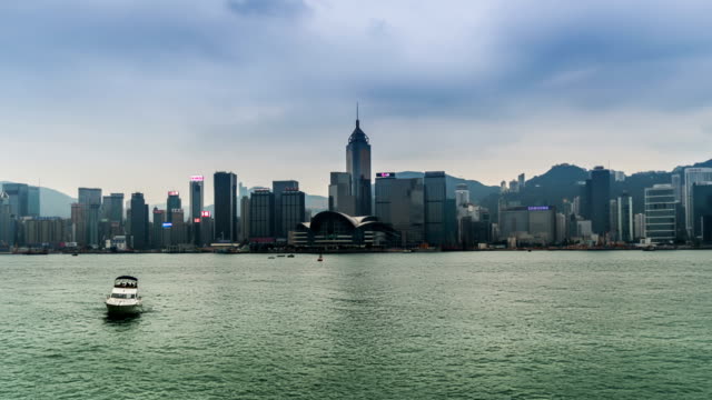 Hong-Kong,-China-–-Nov-11,2014:-Den-atemberaubenden-Blick-auf-Victoria-Harbour-in-Hongkong,-China