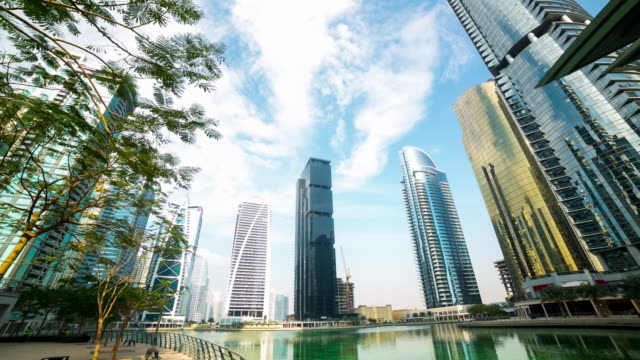 office-relax-place-time-lapse-from-dubai-city