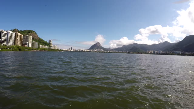 Luftbild-von-der-Lagoa-Rodrigo-de-Freitas-in-Rio-de-Janeiro,-Brasilien