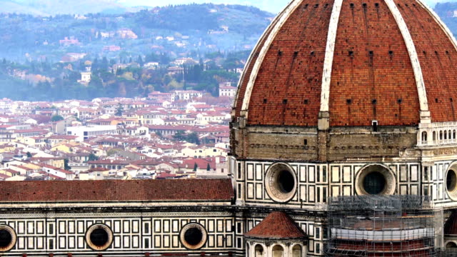 Florence,-Italy.-Cathedral-Santa-Maria-del-Fiore,-zoom.