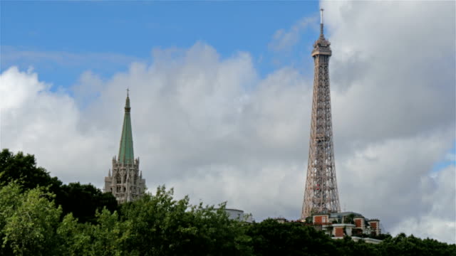 The-upper-view-of-the-Eiffel-tower