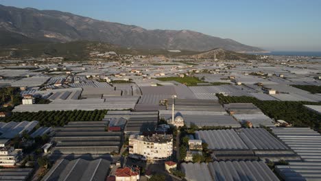 Invernadero-Cubierto-De-La-Ciudad