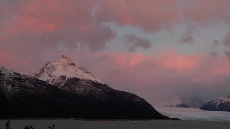 Sunrise-over-a-glacier-3