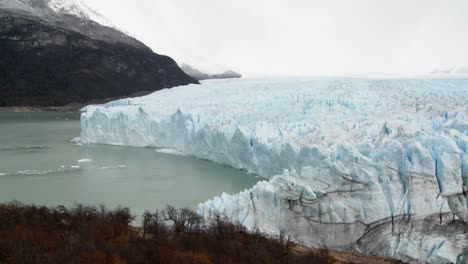 A-wide-shot-of-a-glacier
