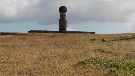 Wind-blows-across-the-grass-in-this-lonely-Easter-Island-scene