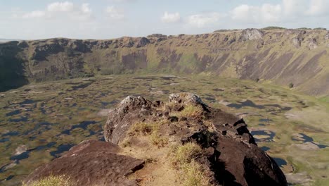 Time-lapse-across-a-volcanic-cone-crater-on-Easter-Island-1