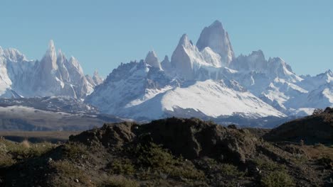 La-Notable-Cordillera-De-Fitzroy-En-La-Patagonia-Argentina