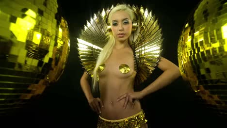 Gold-Lady-Dancing-21
