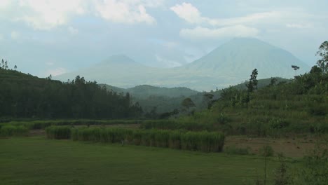 Establishing-shot-of-the-Virunga-Volcanos-on-the-Rwanda-Congo-border