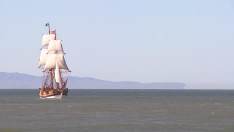 A-tall-master-schooner-sails-on-the-high-seas