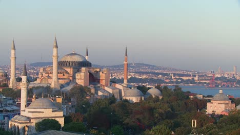The-Hagia-Sophia-Mosque-in-Istanbul-Turkey-at-dusk-1