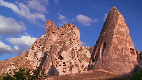 Time-lapse-over-strange-towering-dwellings-and-rock-formations-at-Cappadocia-Turkey-1