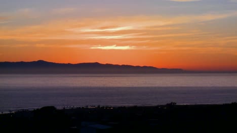 The-sun-sets-behind-the-Channel-Islands-in-Southern-California