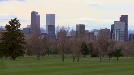 The-Denver-skyline-against-the-Rocky-mountains