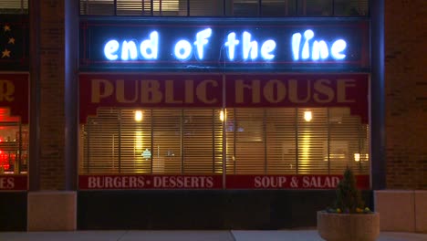 The-End-of-the-line-bar-and-grill-at-night