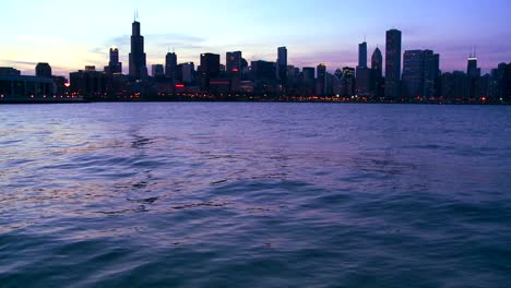 The-city-of-Chicago-at-twilight-1