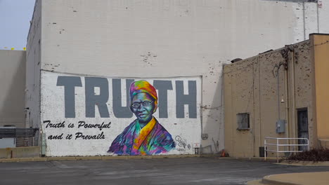 A-mural-says-Truth-on-a-wall-beneath-a-tall-downtown-building-in-Battle-Creek-Michigan-1