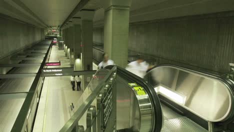 Time-lapse-of-a-subway-and-escalator