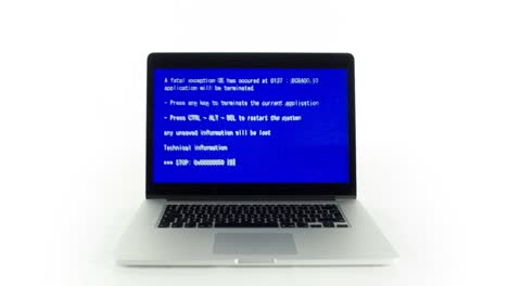 Laptop-Coding-Screensaver-11