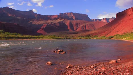 The-Colorado-River-flows-through-a-beautiful-stretch-of-the-Grand-Canyon-2