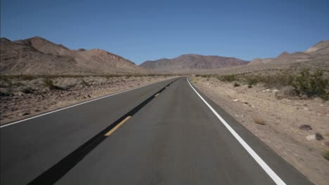 A-highway-runs-through-the-desert